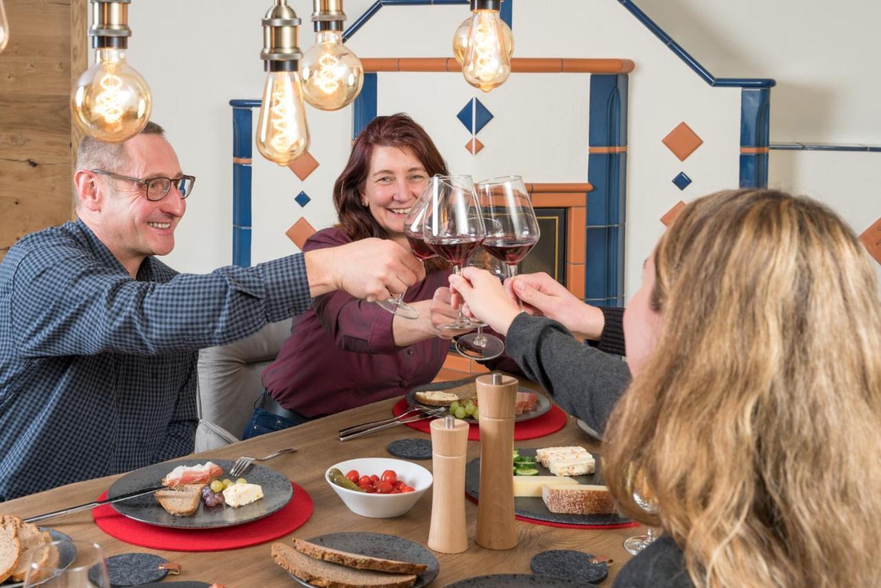 Chalet-Ferienwohnung Giebeltraum, 115 Qm, Wellness/Fitness/Sauna - Bergroedelhof Feilitzsch 외부 사진